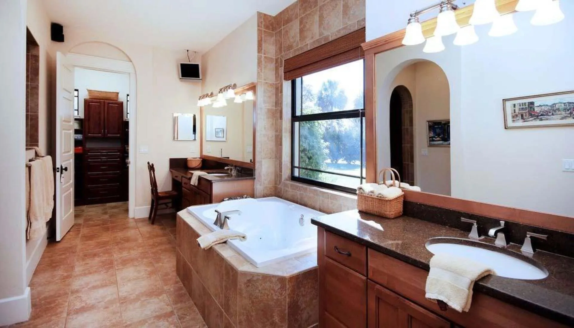 Additional image of Cambria Carmarthen Brown Quartz countertops