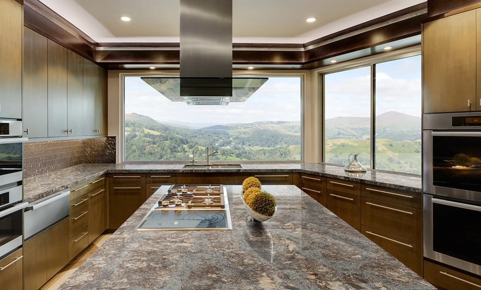 Additional image of Cambria Helmsley Quartz countertops