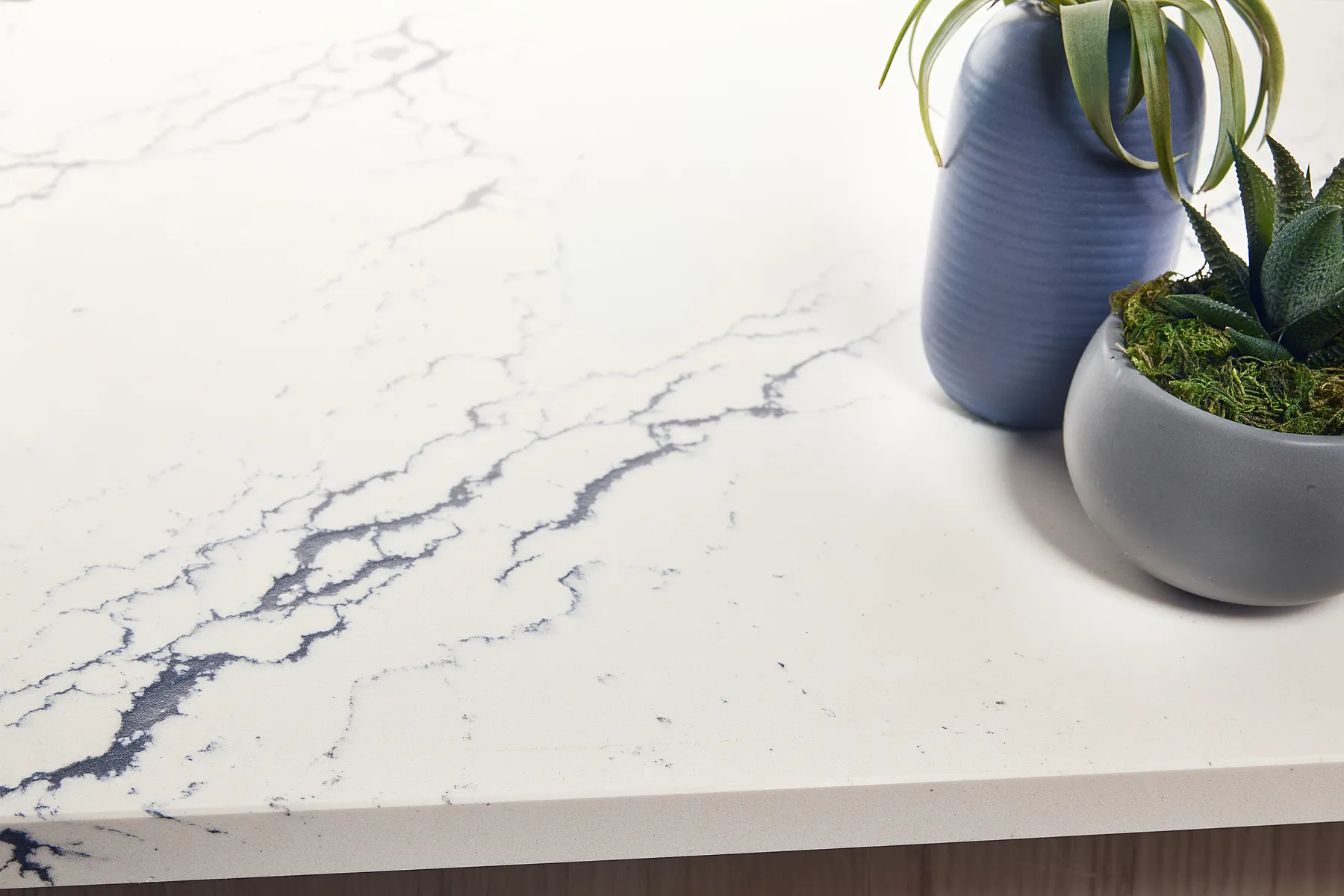 Image of installed Cambria Inverness Cobalt Quartz countertops