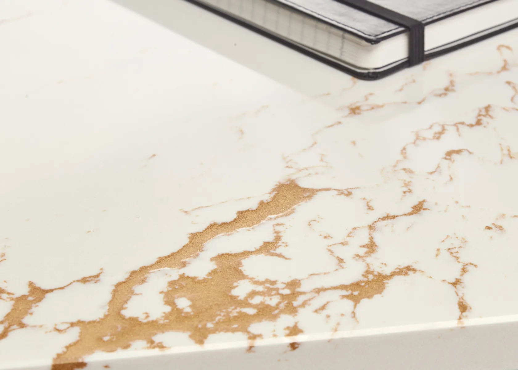 Image of installed Cambria Inverness Gold White Quartz countertops