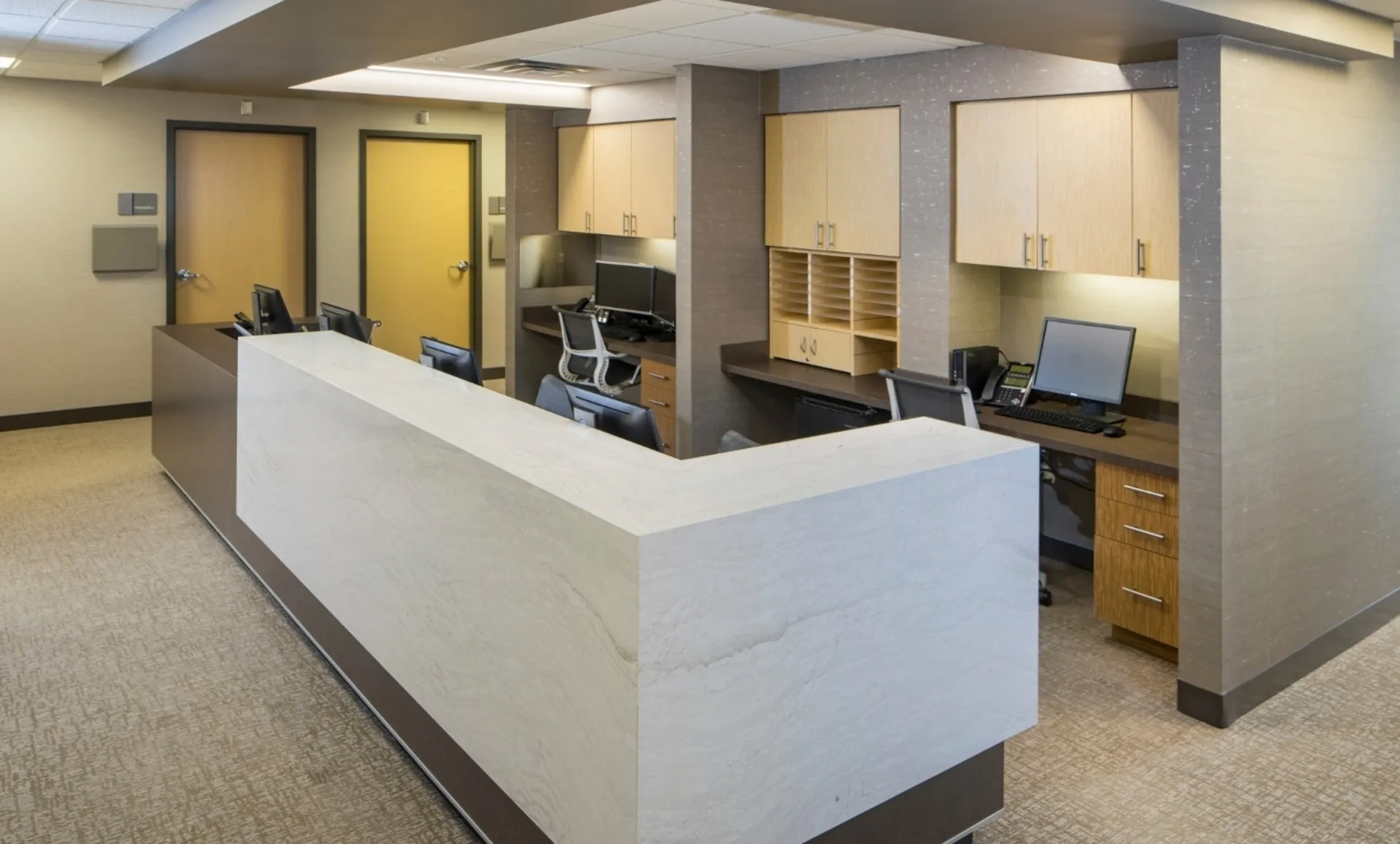 Additional image of Cambria Ironsbridge White Quartz countertops