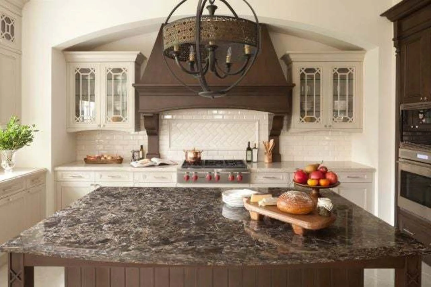 Additional image of Cambria Laneshaw Quartz countertops