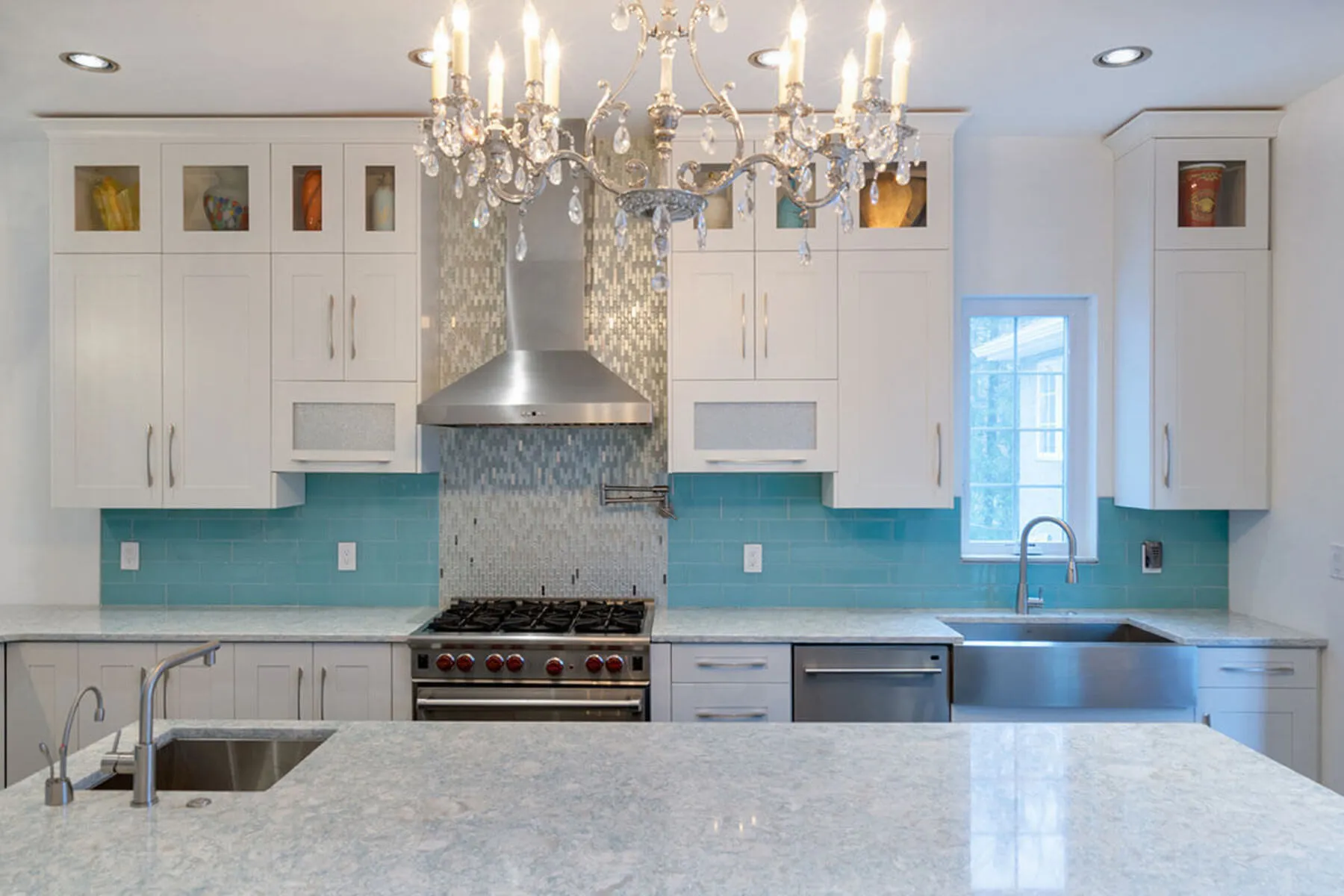 Additional image of Cambria Montgomery Cream Quartz countertops