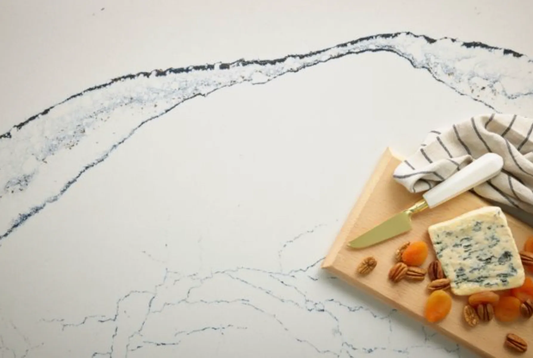 Additional image of Cambria Portrush Quartz countertops