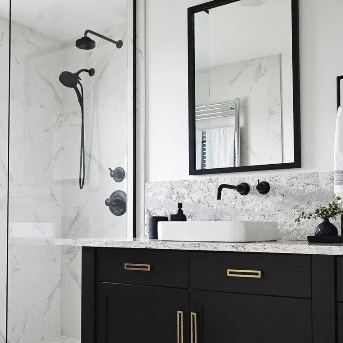 Additional image of Cambria Summerhill White Quartz countertops
