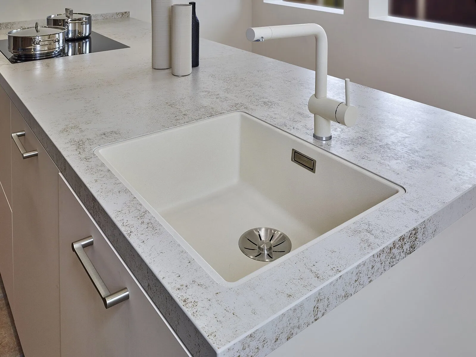 Additional image of Dekton Nilium Sintered countertops