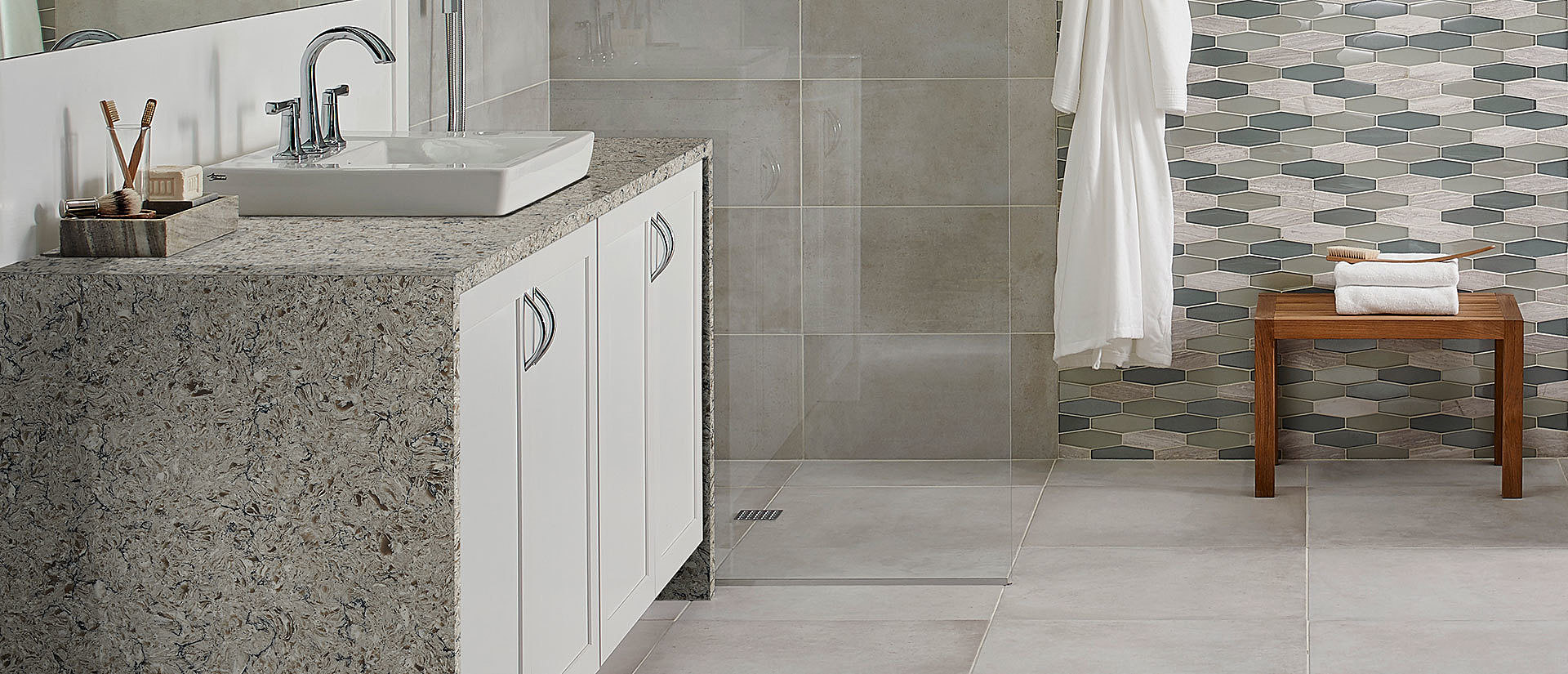 Image of installed Q Quartz Antico Cloud Quartz countertops