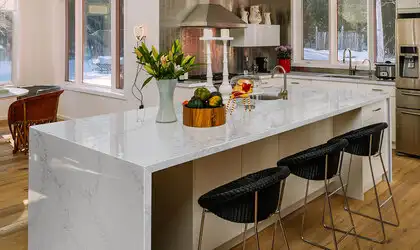 Image of installed Q Quartz Calacatta Ida Quartz countertops