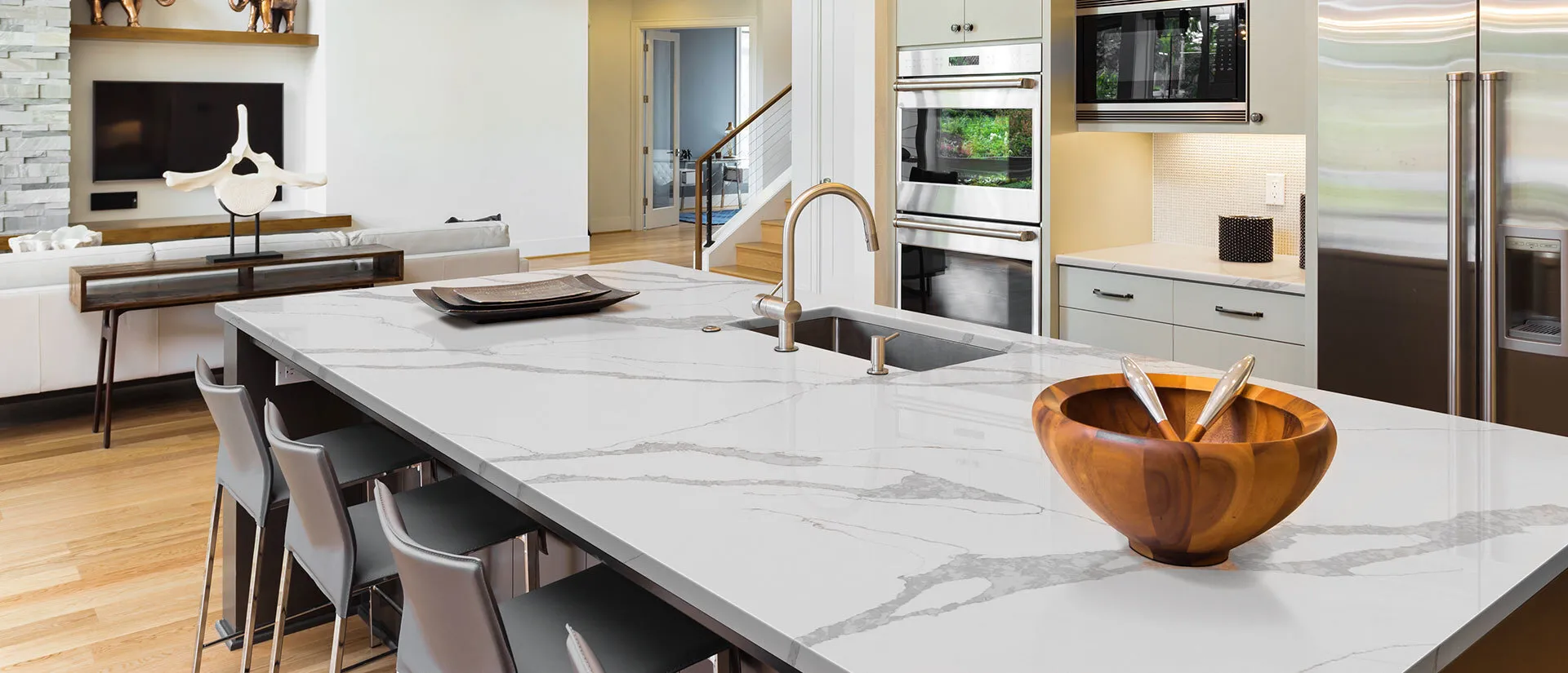 Image of installed Q Quartz Calacatta Leon Quartz countertops