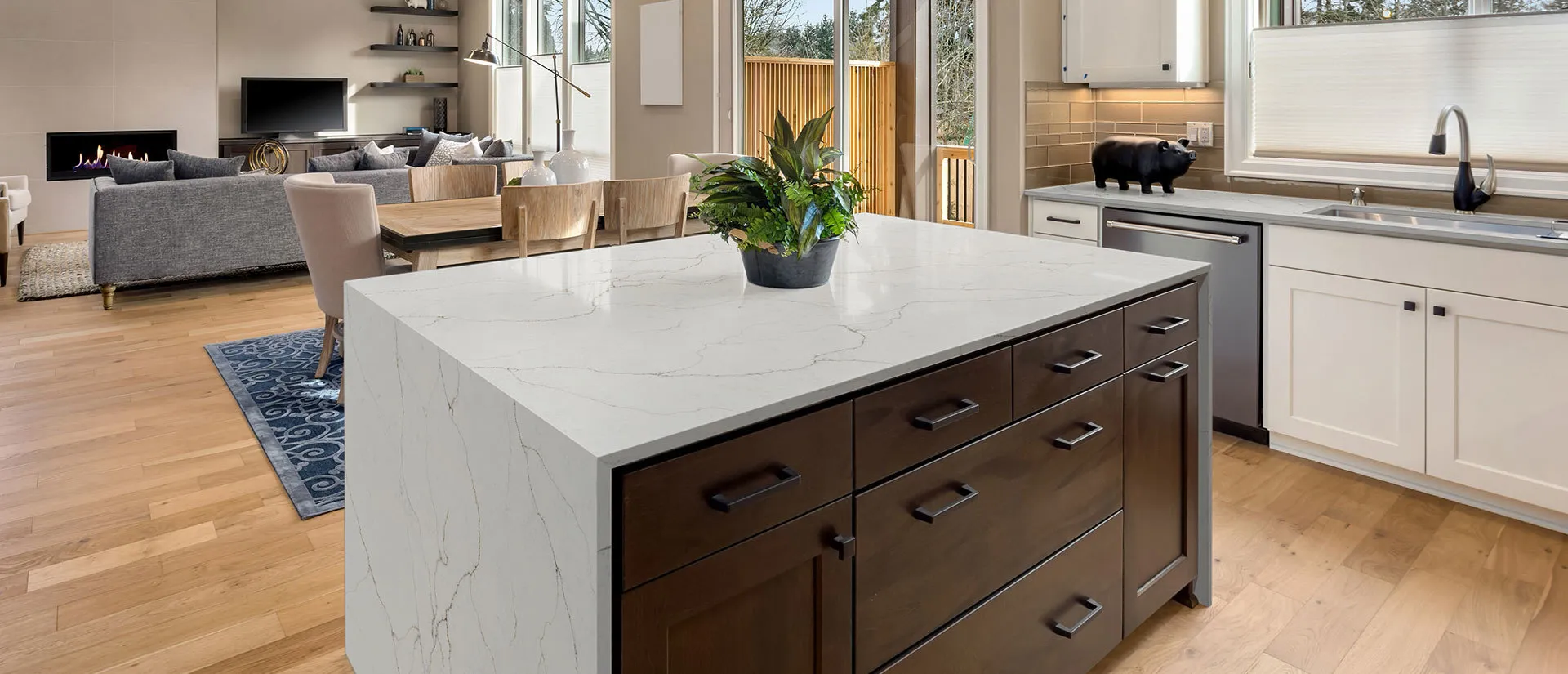 Image of installed Q Quartz Calacatta Prado White Quartz countertops