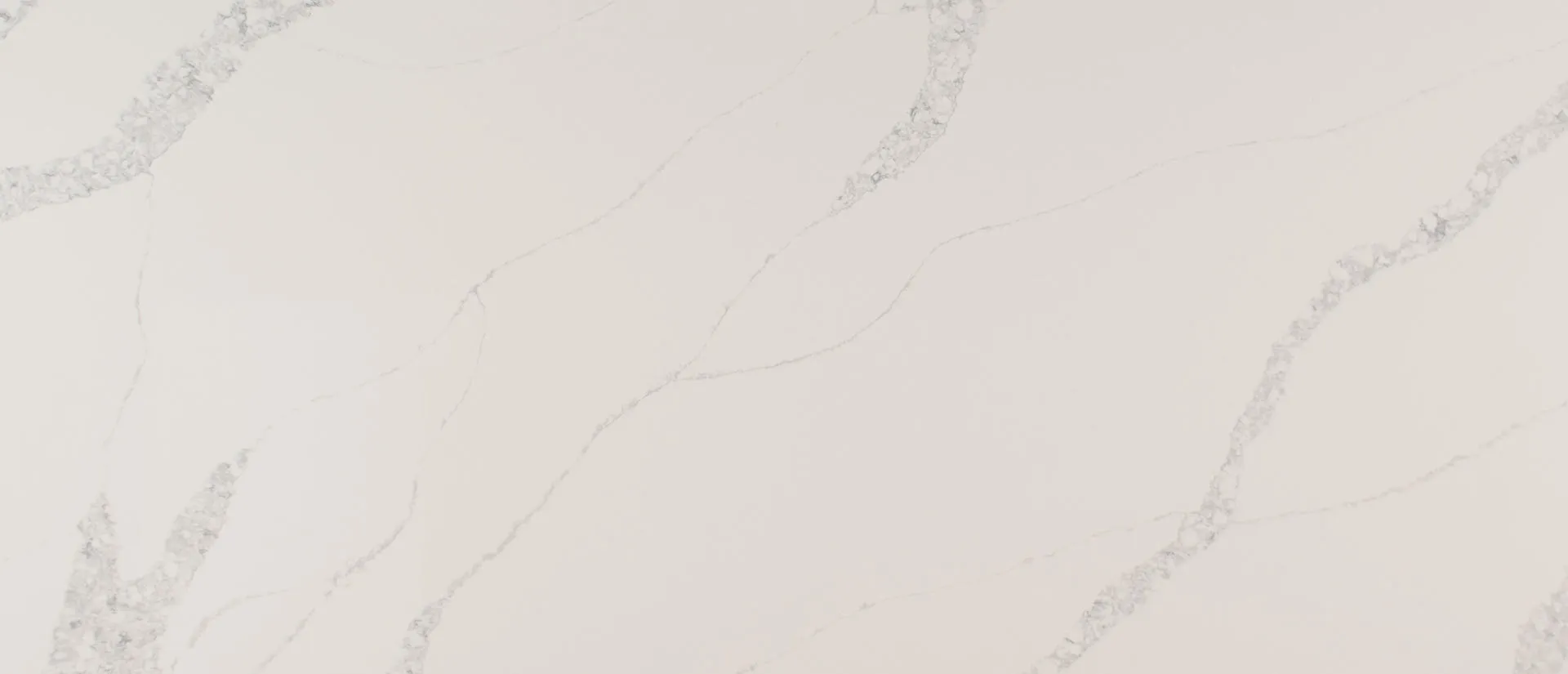 Closeup image of Q Quartz Calacatta Venice White Quartz countertop slab