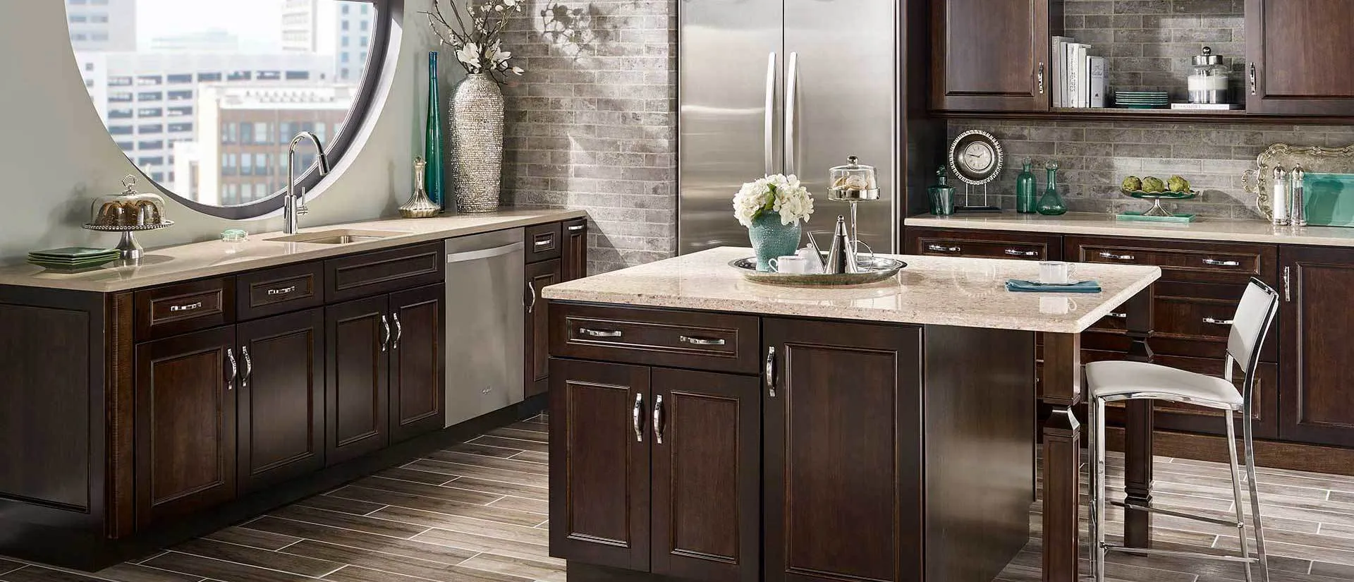 Image of installed Q Quartz Chakra Beige Quartz countertops