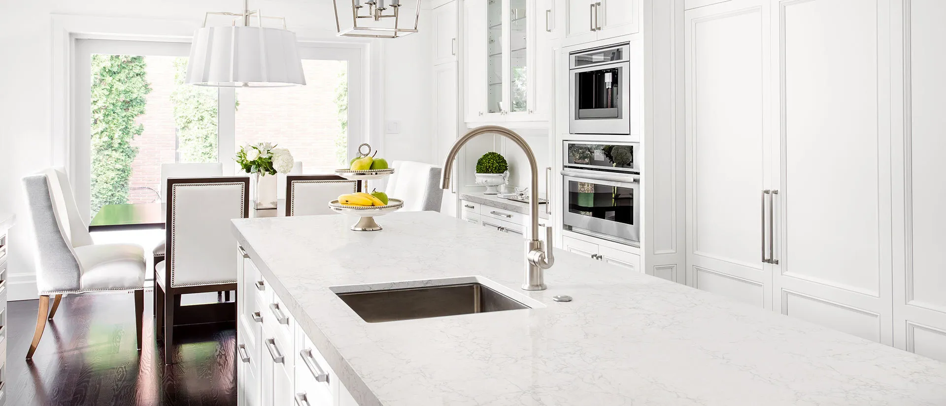 Image of installed Q Quartz Lido Blanco Quartz countertops