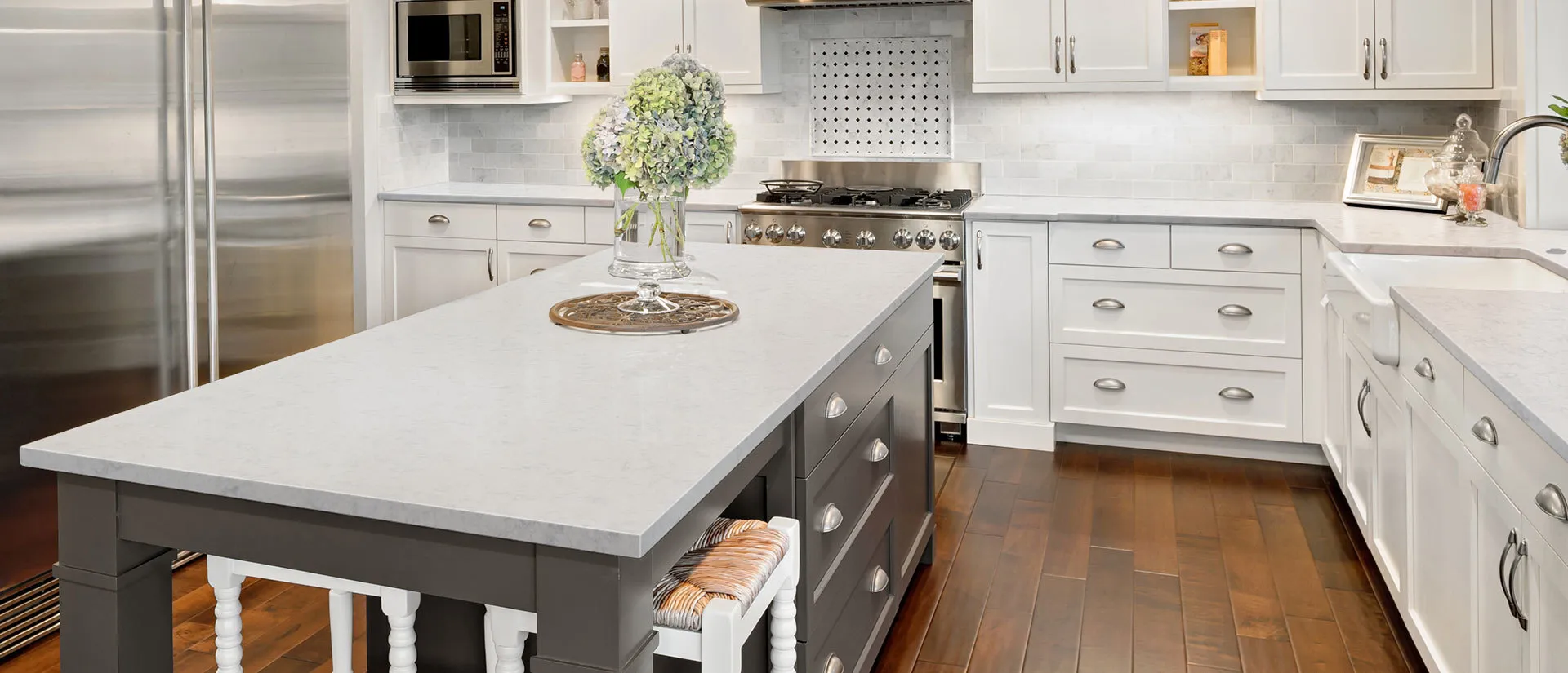 Image of installed Q Quartz Mara Blanca Quartz countertops