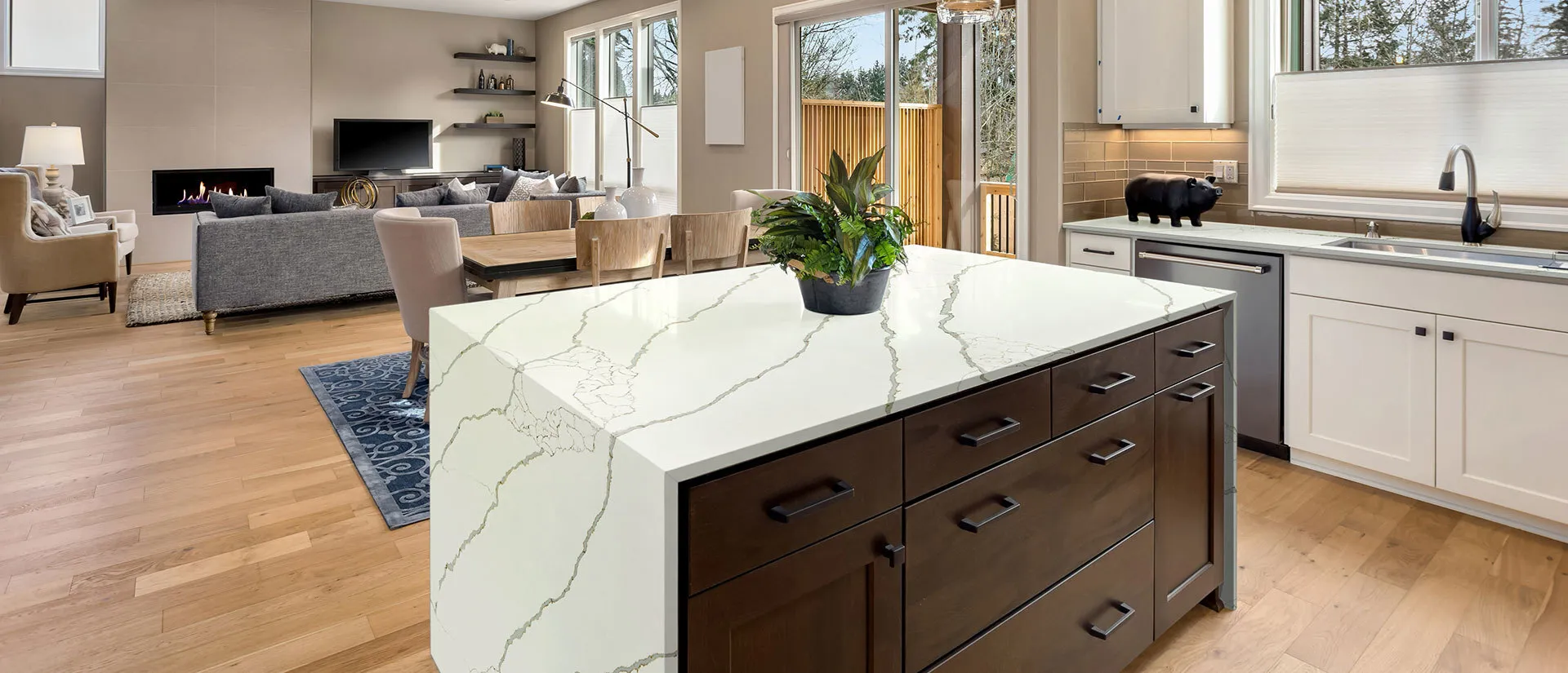 Image of installed Q Quartz New Calacatta Laza Gold Quartz countertops