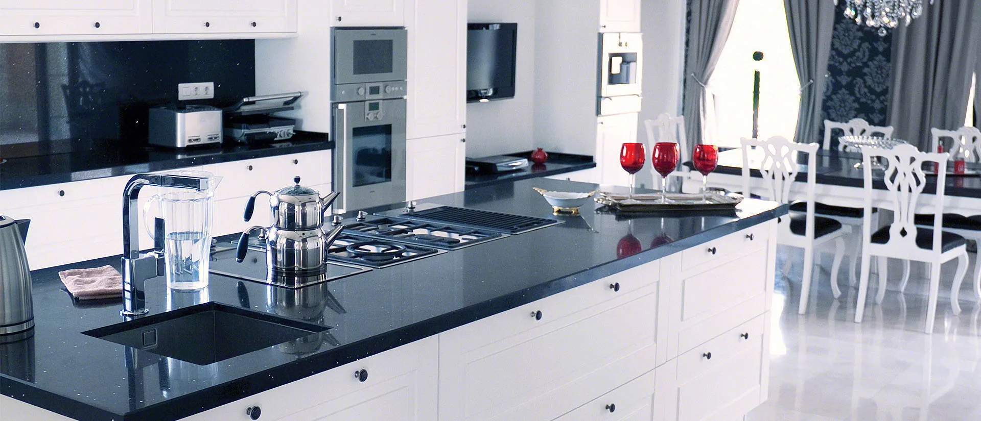 Image of installed Q Quartz Sparkling Black Quartz countertops