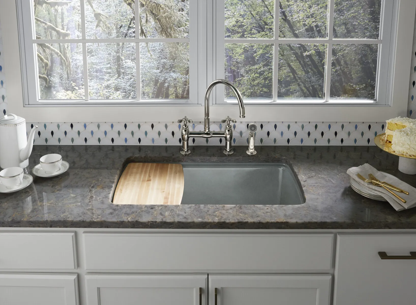 Image of installed Silestone Copper Mist Grey Quartz countertops