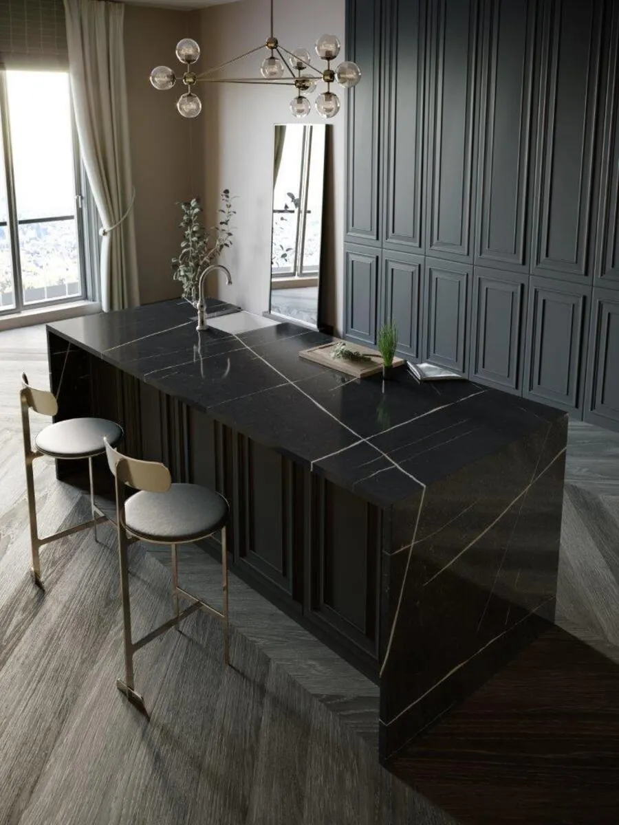 Image of installed Silestone Eternal Noir Quartz countertops