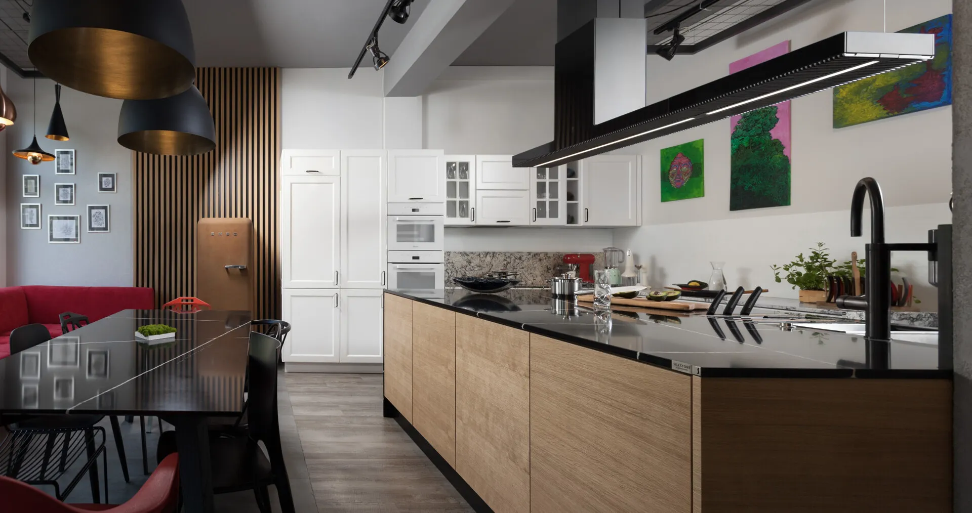Image of installed Silestone Eternal Noir Quartz countertops