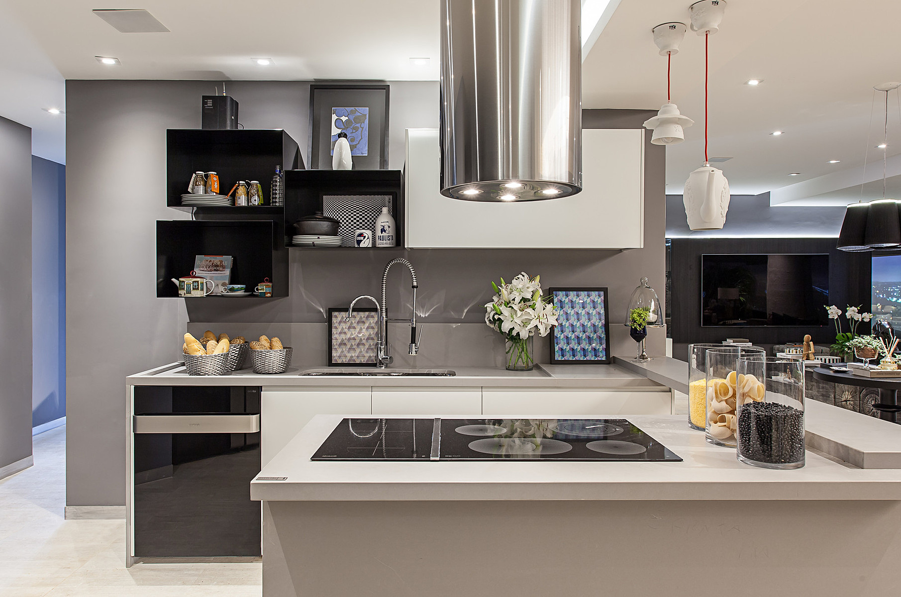 Image of installed Silestone Kensho Quartz countertops