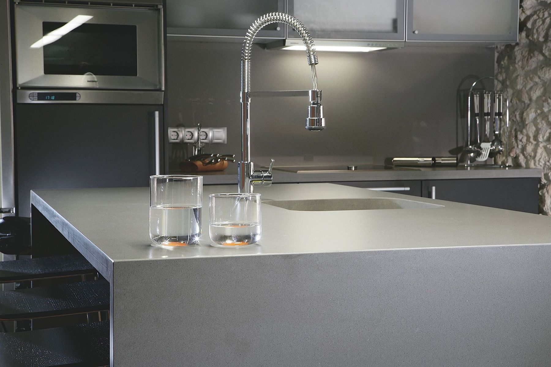 Image of installed Silestone Kensho Quartz countertops