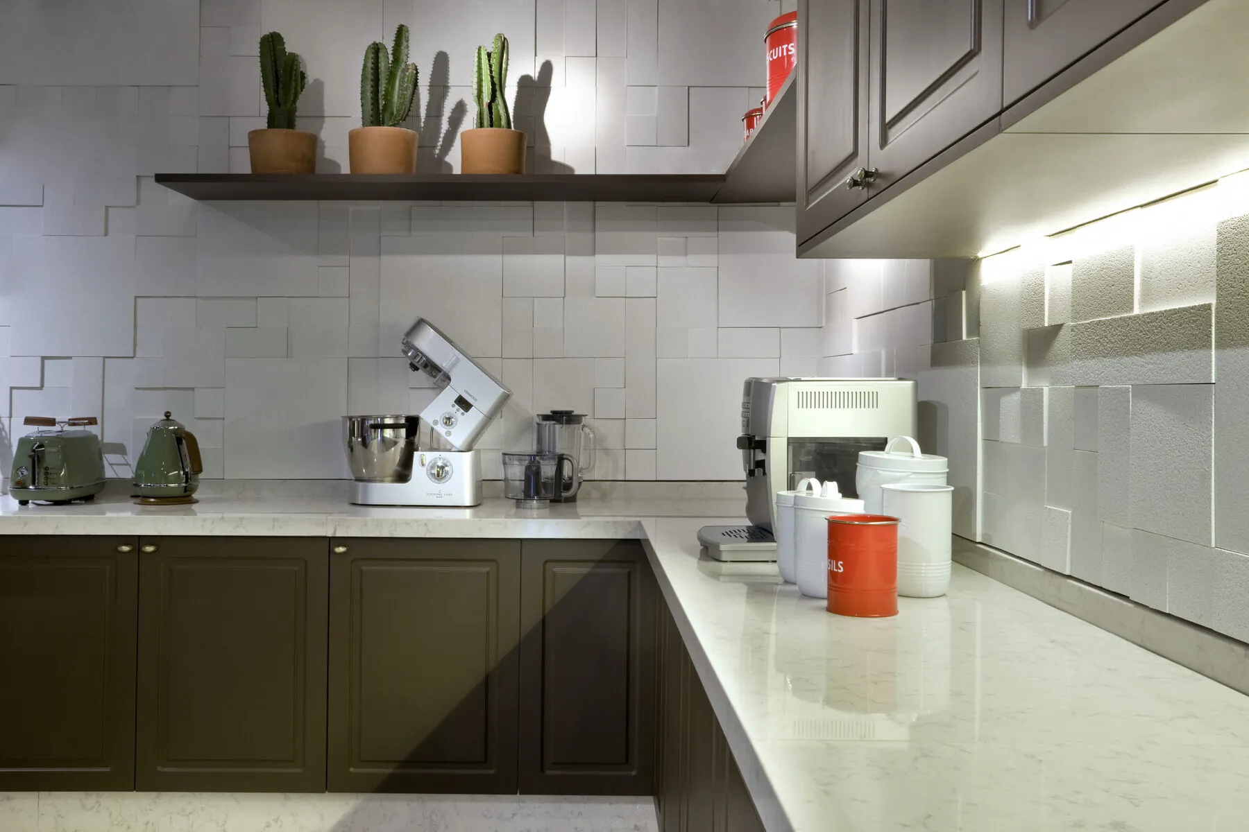 Image of installed Silestone Lagoon White Quartz countertops