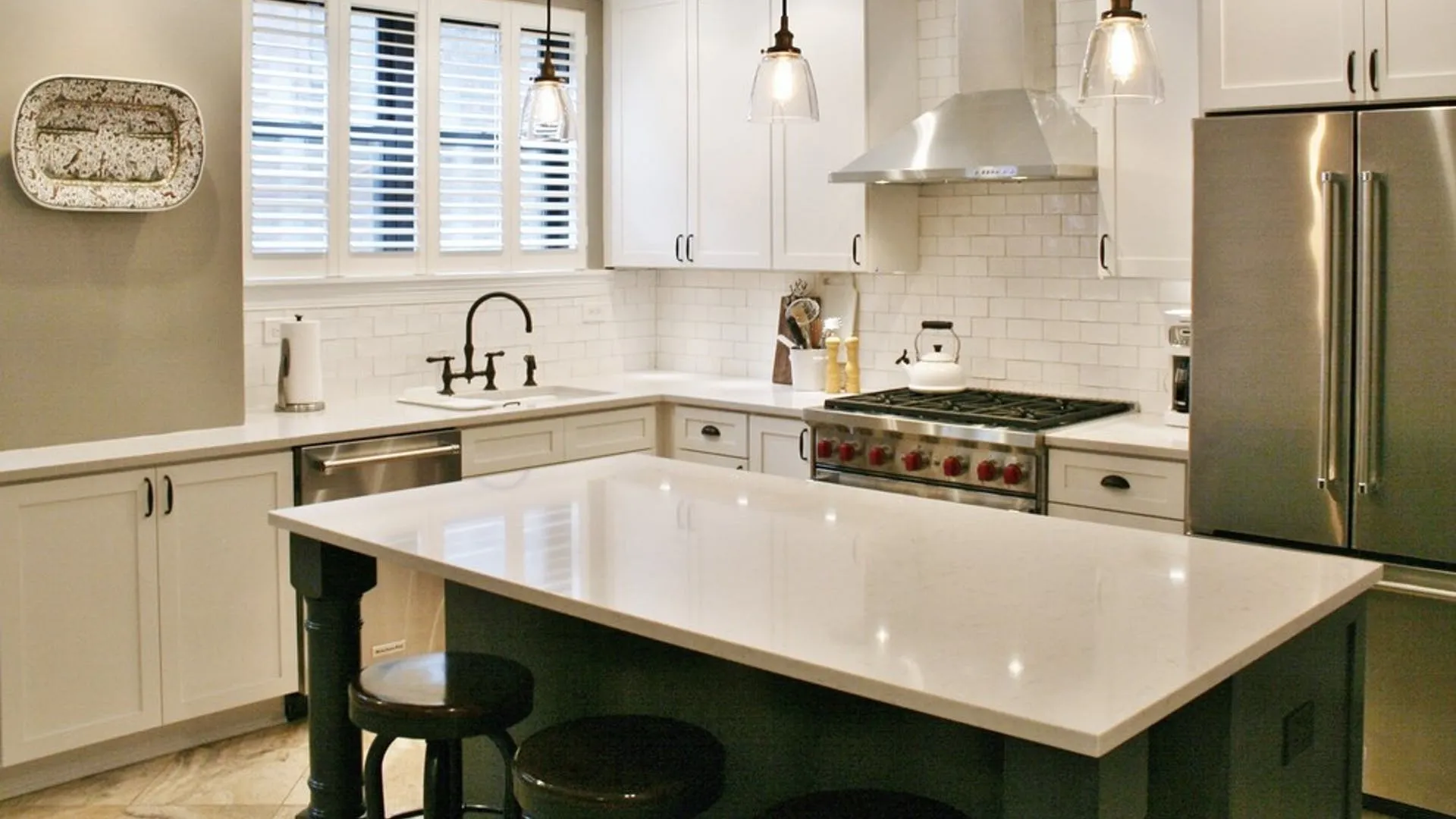Image of installed Silestone Lagoon White Quartz countertops