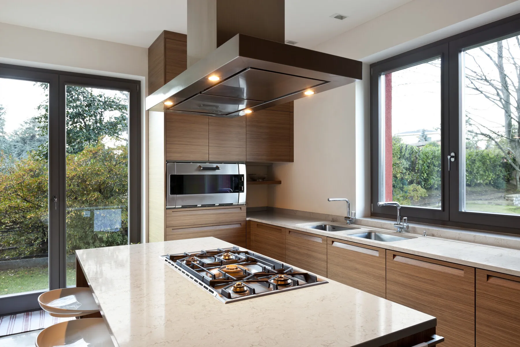 Image of installed Silestone Lusso White Quartz countertops
