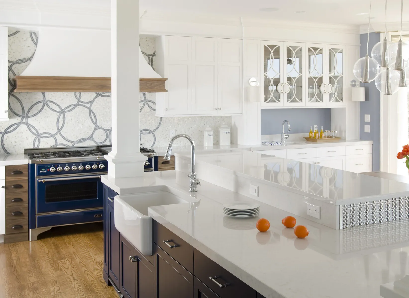 Image of installed Silestone Lyra Quartz countertops
