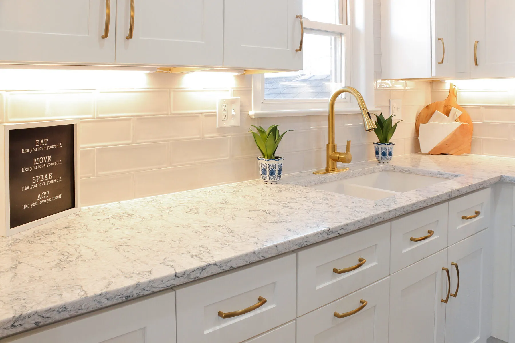 Additional image of Silestone Pietra White Quartz countertops