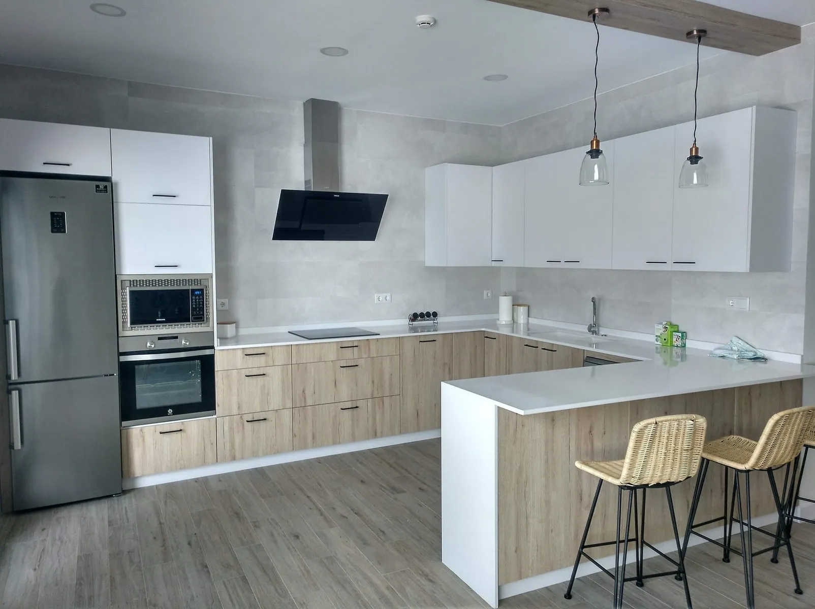 Additional image of Silestone White Storm Quartz countertops