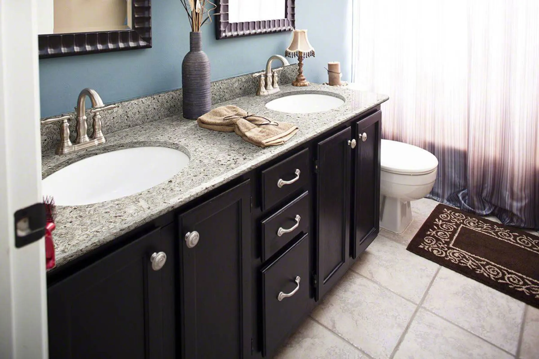 Image of installed Moon White Grey Granite countertops