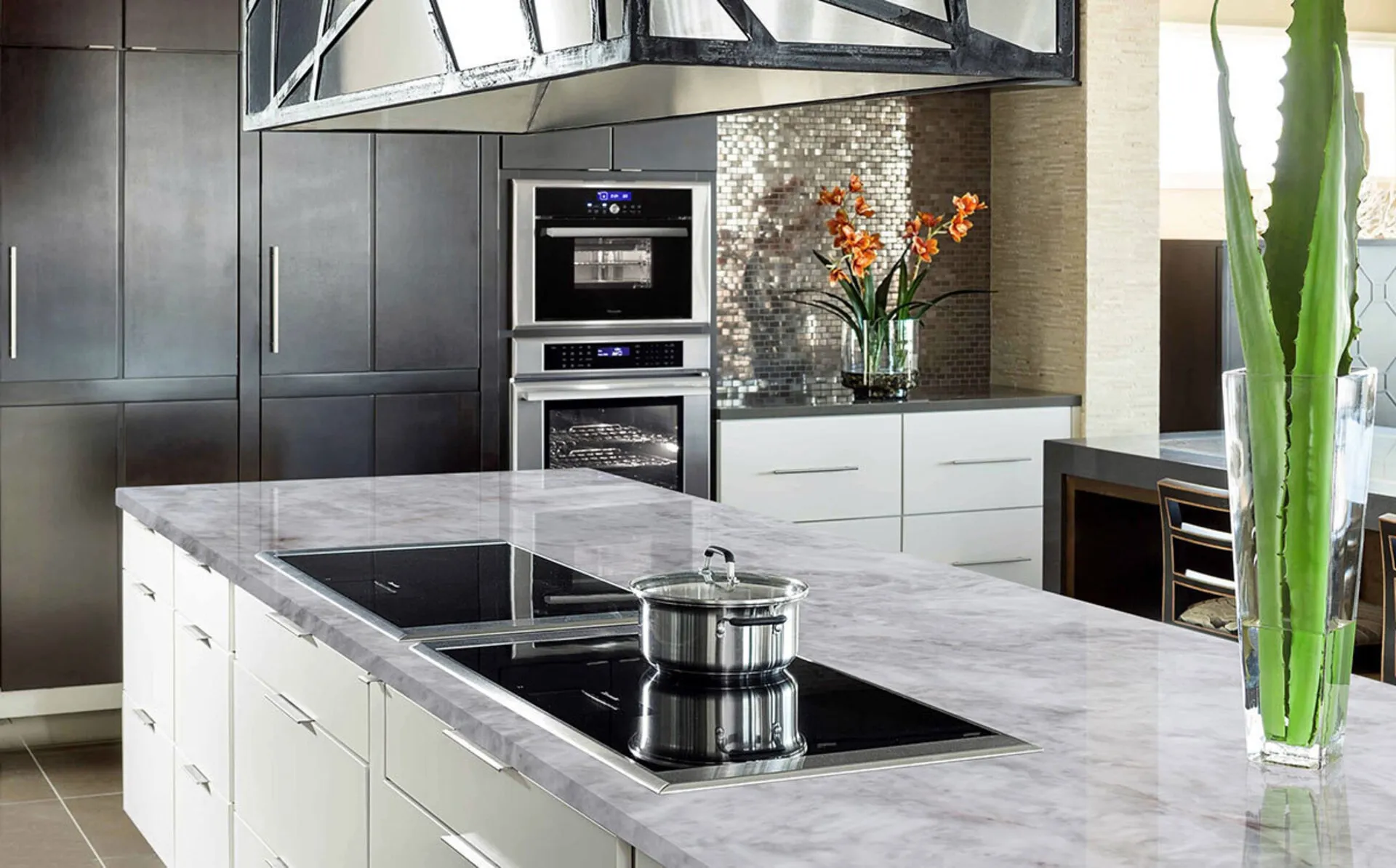 Image of installed Cristallo Grey Quartzite countertops