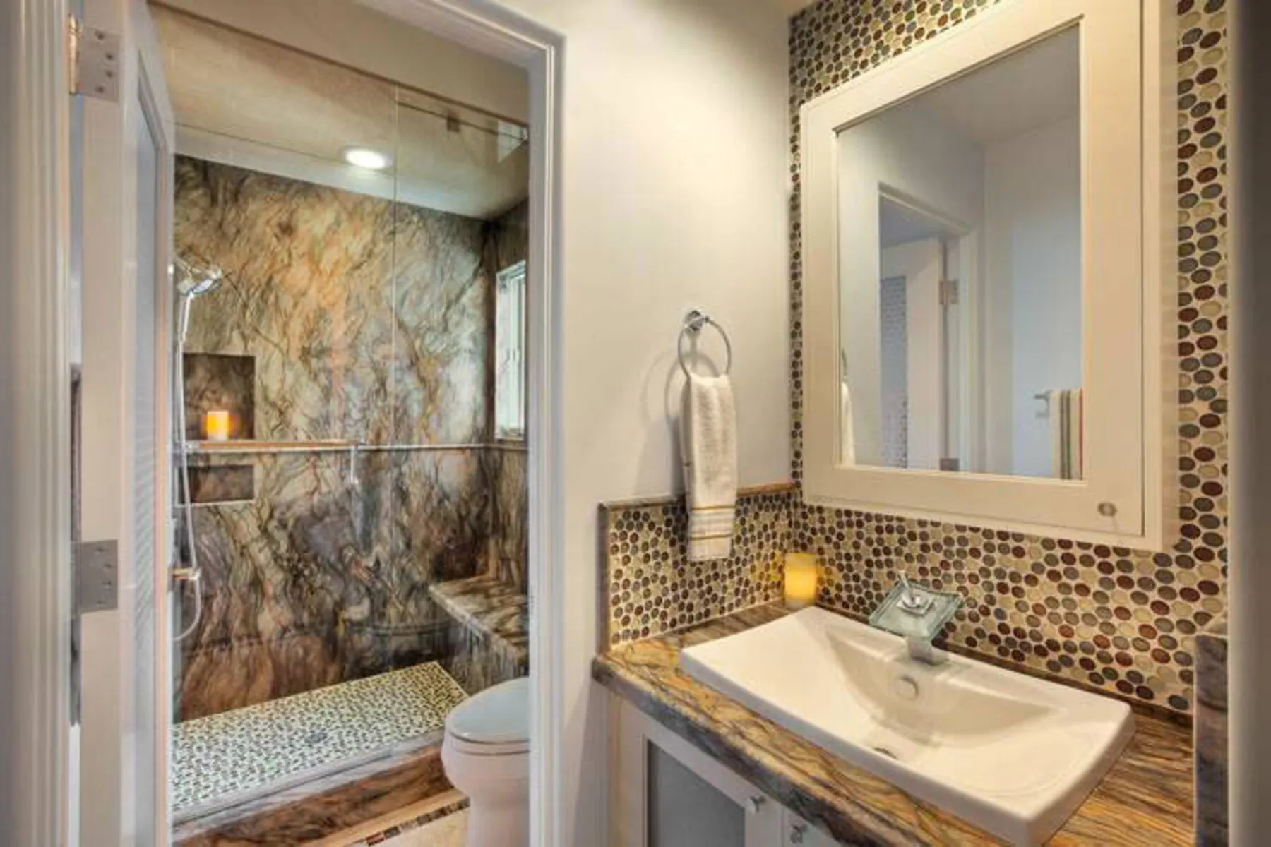 Image of installed Fusion Grey Quartzite countertops