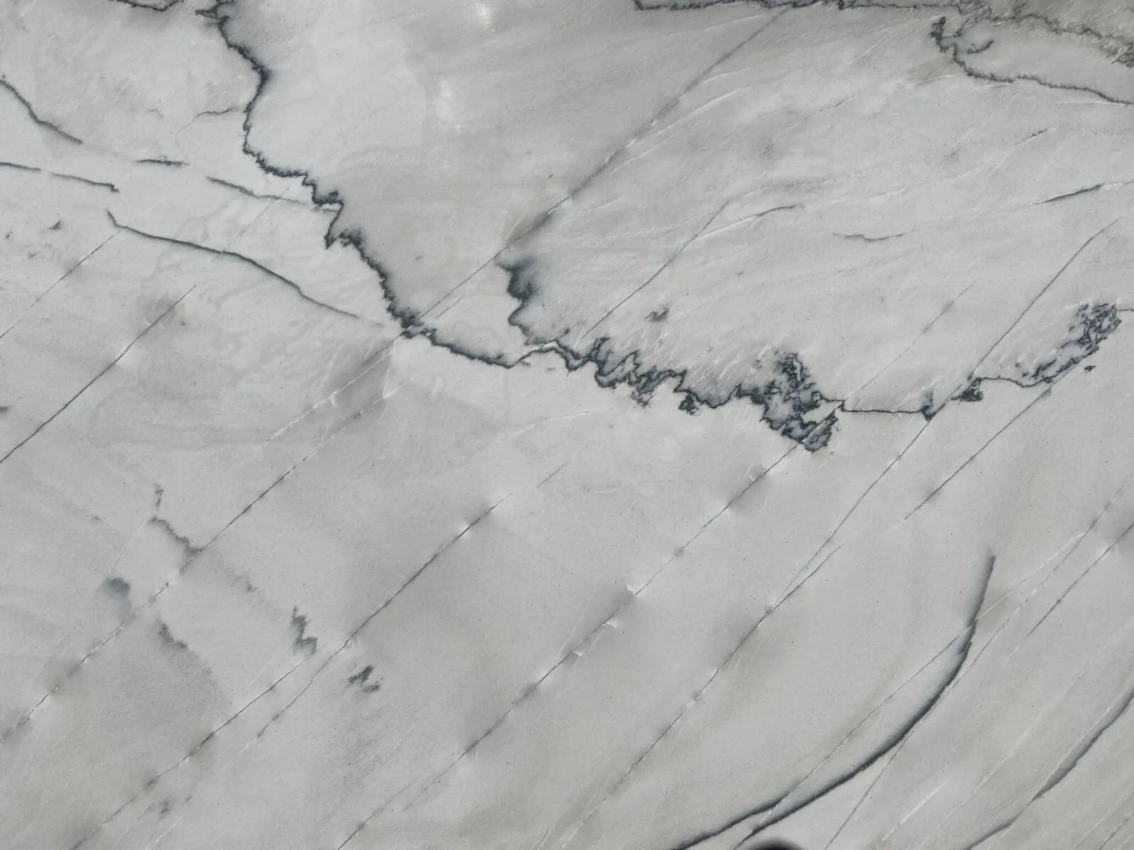 Closeup image of Yosemite Falls Quartzite countertop slab