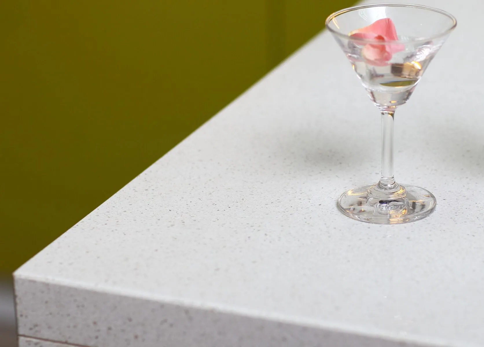 Image of installed Vicostone Crystal Ice Quartz countertops