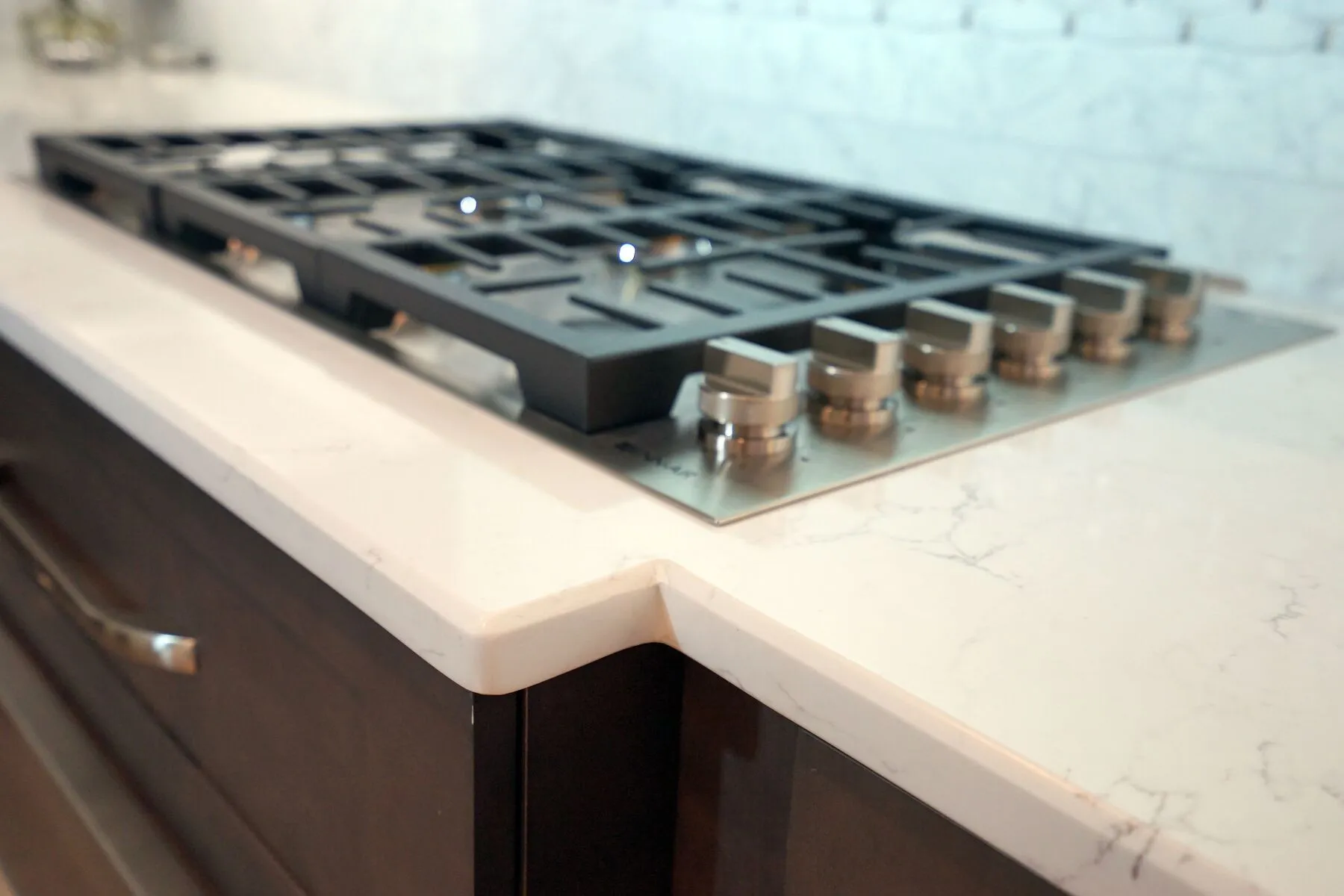 Image of installed Vicostone Misterio Quartz countertops