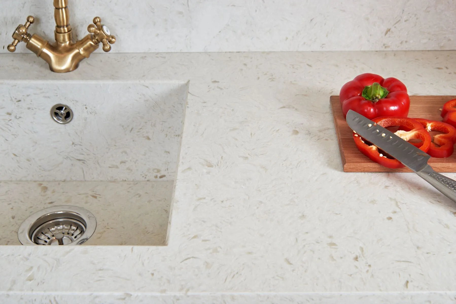 Image of installed Vicostone Akoya White Quartz countertops