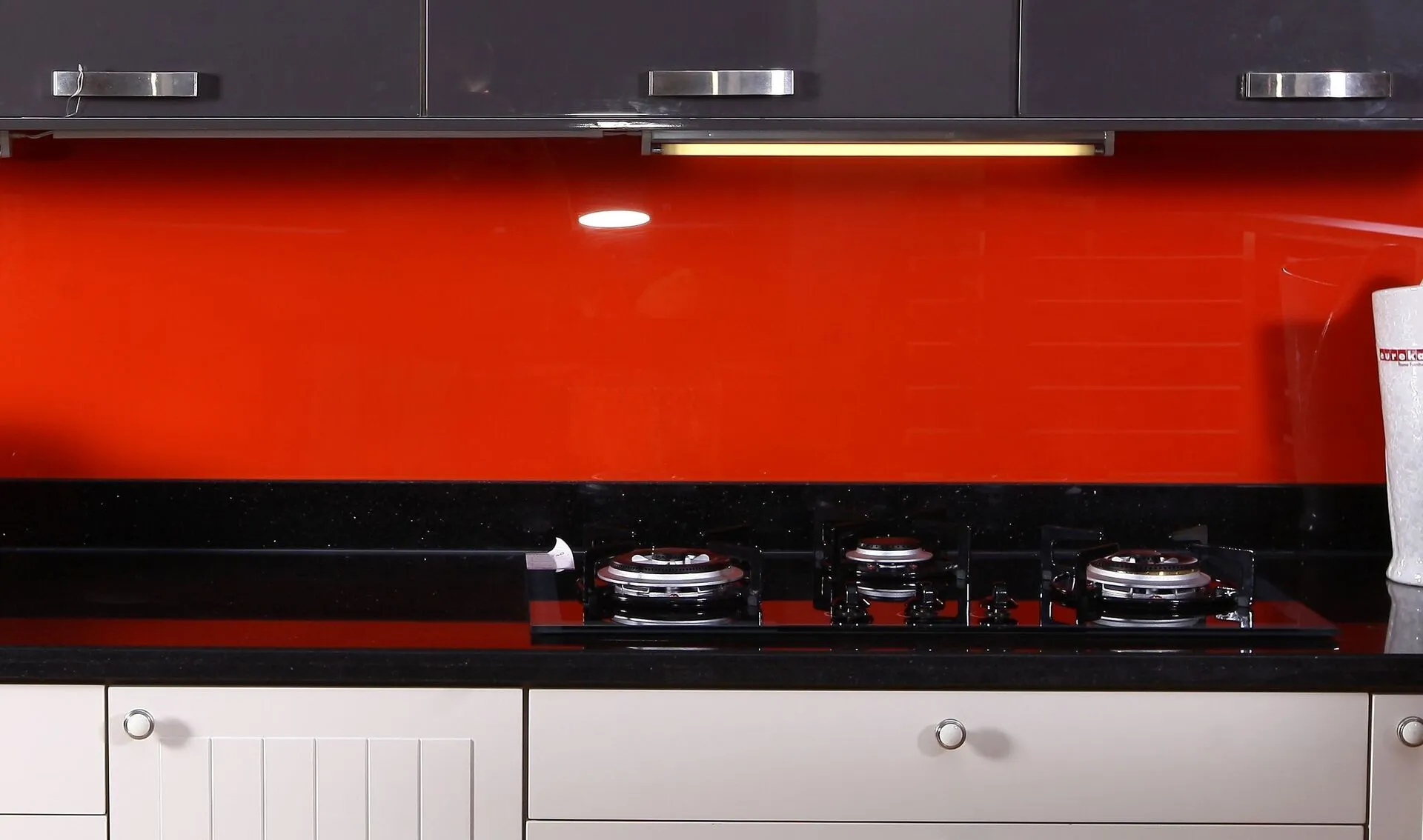Image of installed Vicostone Sparkling Black Quartz countertops