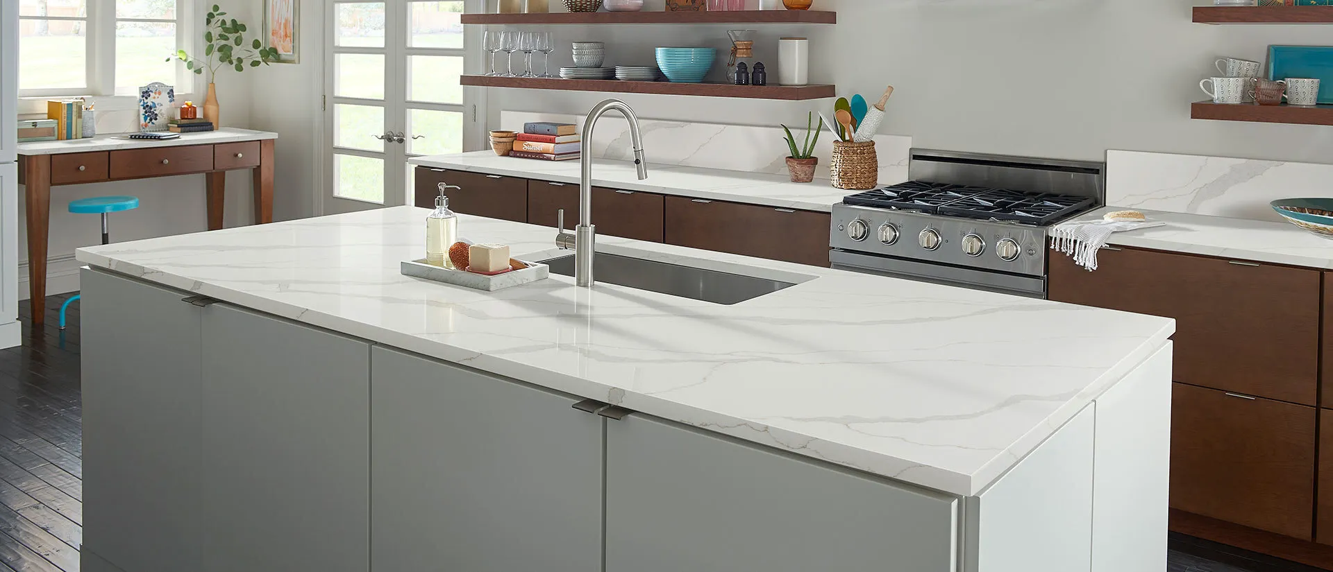 Image of installed Q Quartz Calacatta Idillio White Quartz countertops