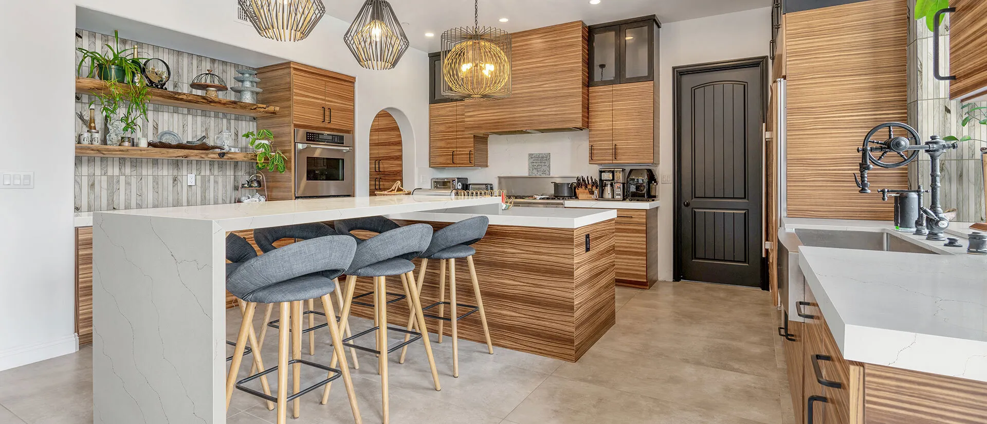 Image of installed Q Quartz Calacatta Duolina White Quartz countertops