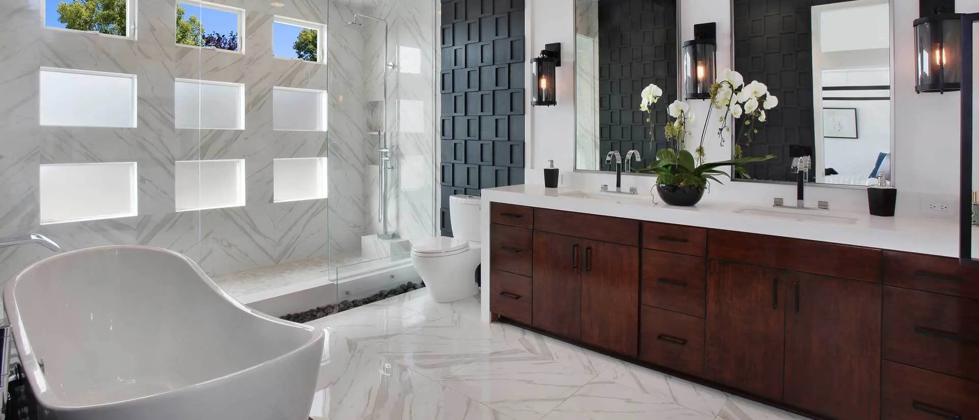 Image of installed Q Quartz Arctic White Quartz countertops