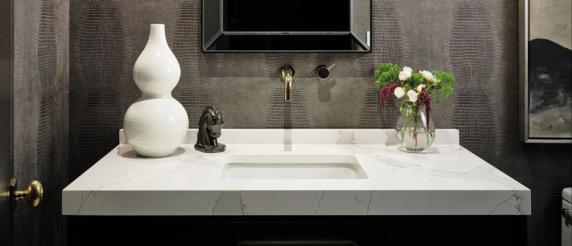 Image of installed Q Quartz Calacatta Izaro White Quartz countertops