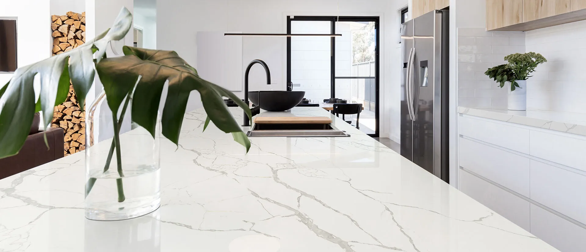 Image of installed Q Quartz Calacatta Laza Quartz countertops