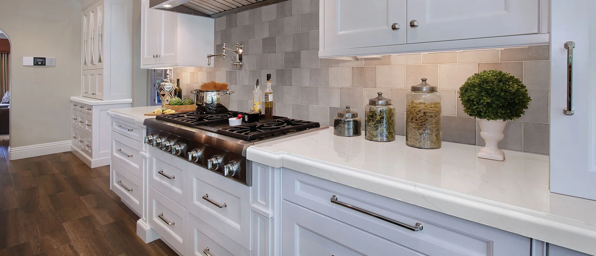 Image of installed Q Quartz Calacatta Miraggio Quartz countertops