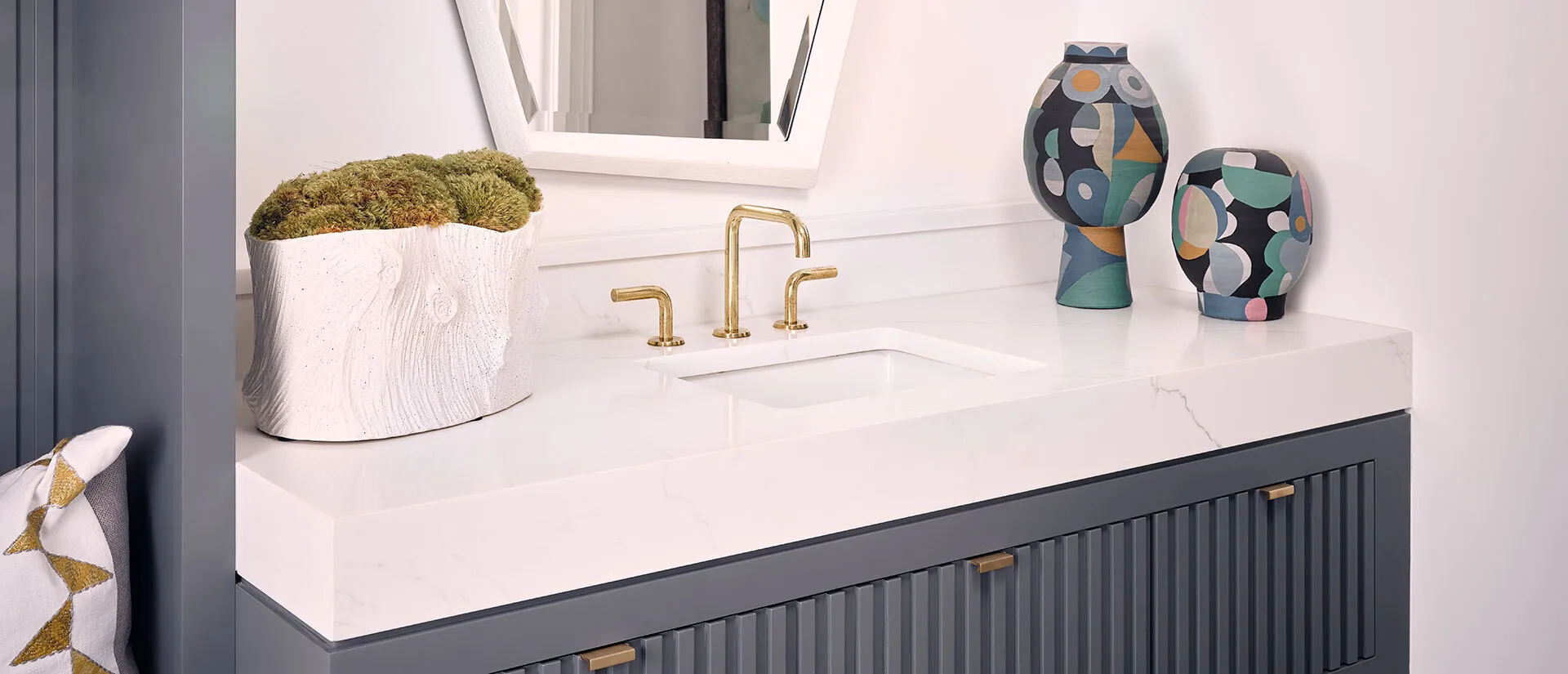 Image of installed Q Quartz Calacatta Miraggio Quartz countertops