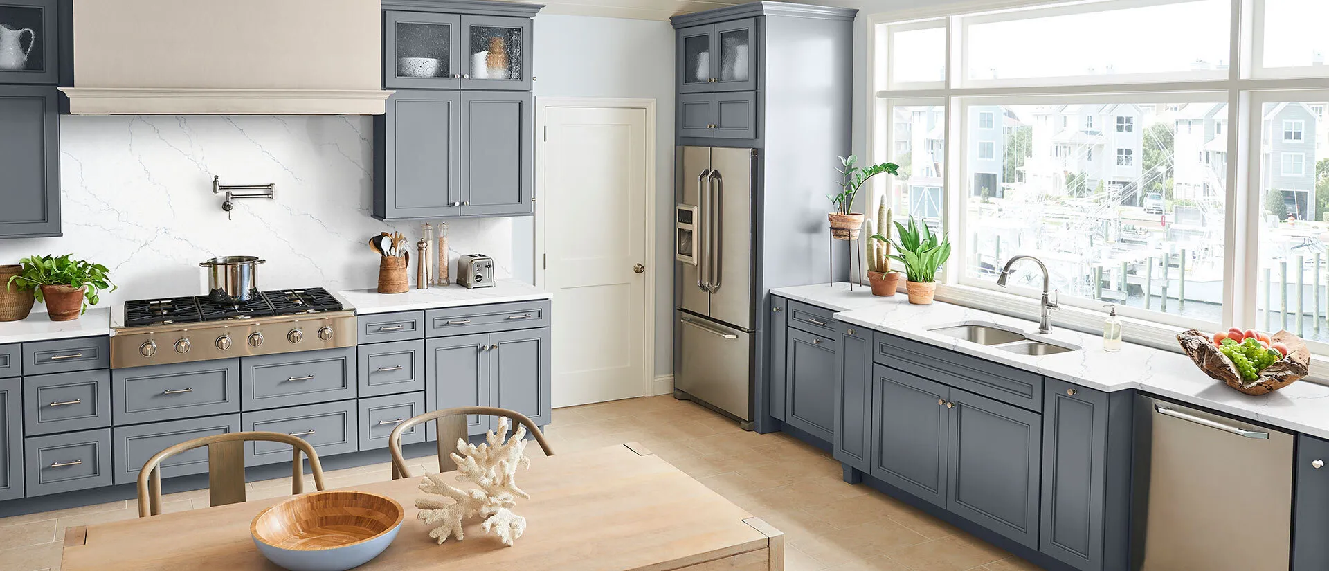 Image of installed Q Quartz Calacatta Miraggio Cielo White Quartz countertops