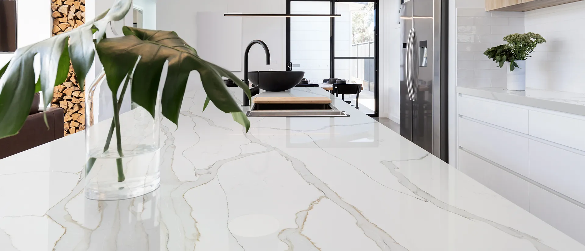 Image of installed Q Quartz Calacatta Solessio Quartz countertops