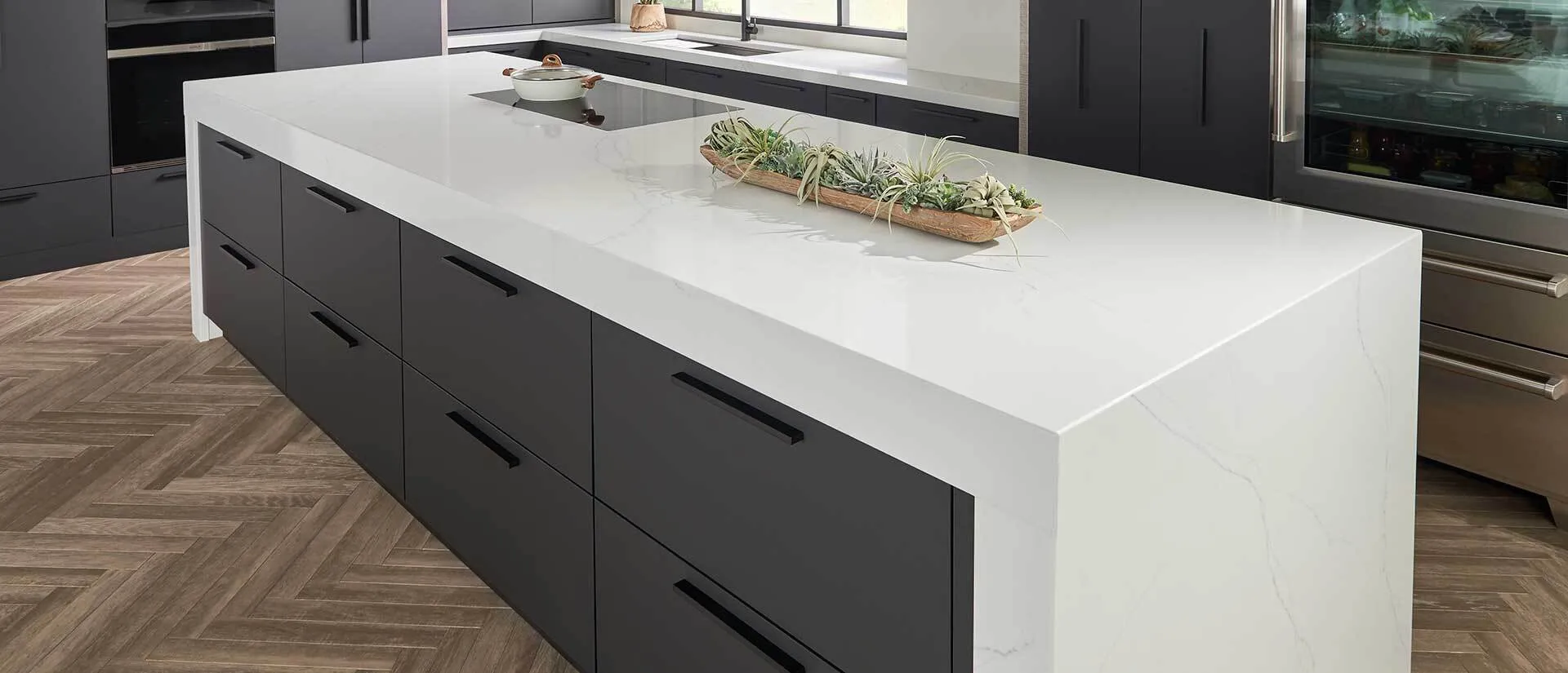 Image of installed Q Quartz Calacatta Trevi Quartz countertops