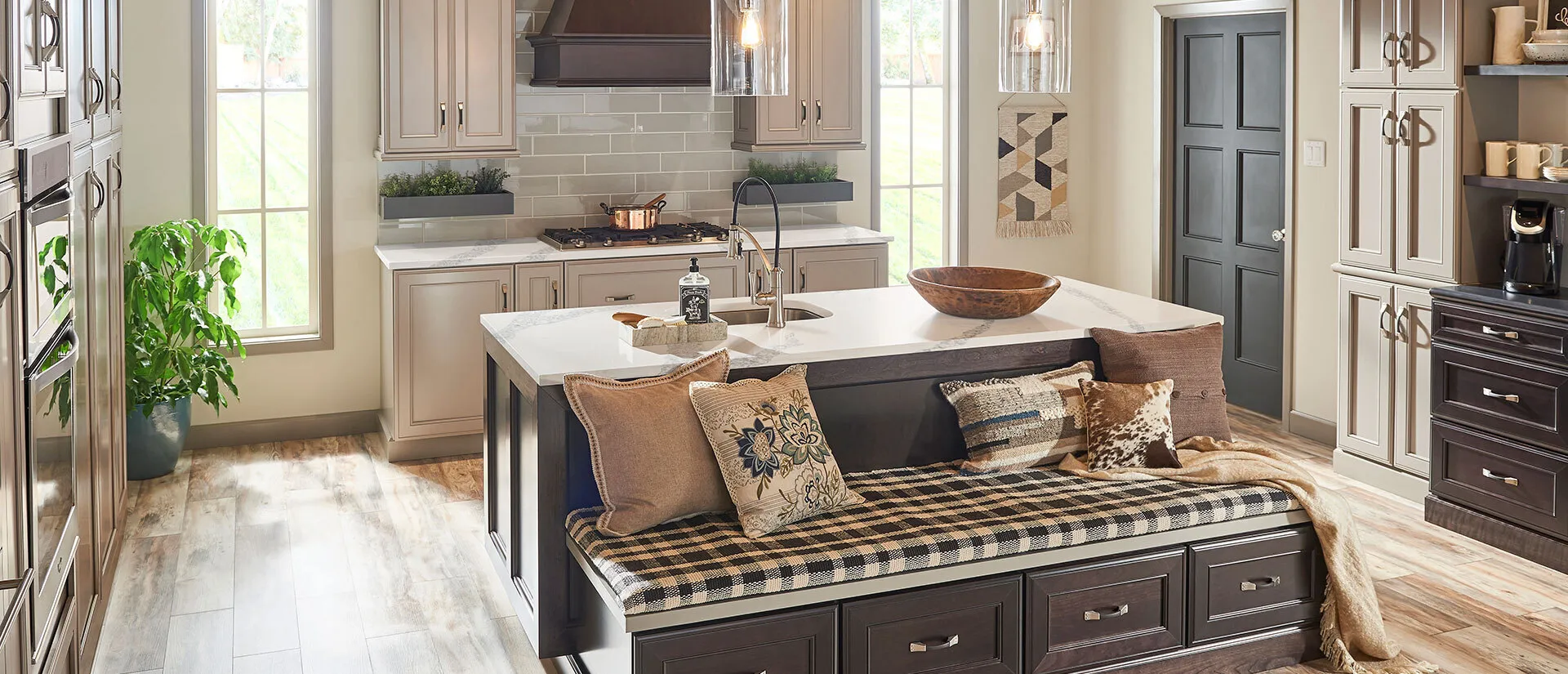 Image of installed Q Quartz Calacatta Venice White Quartz countertops